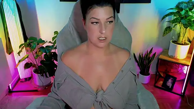 NatiLove35 online show from January 2026 07:40:01 PM