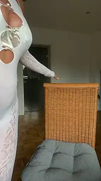 NatiLove35 online show from April 2026 06:32:02 AM