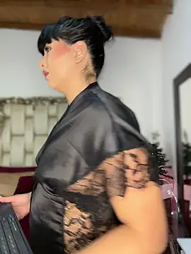 Alexa Miss online show from November 2025 07:06:01 PM