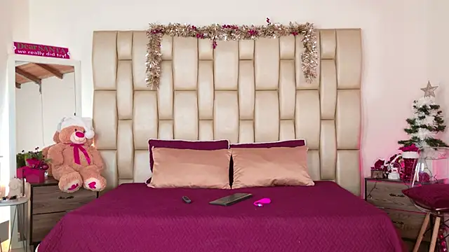 Alexa Miss online show from November 2025 07:13:02 PM