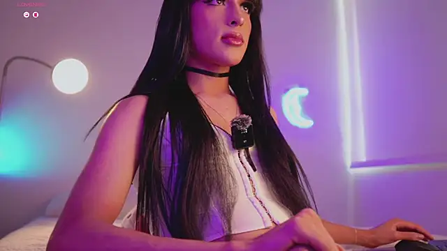 Snapshot of Samara_Gray chatting on November 2025 06:30:01 PM Samara Gray online show from November 2025 06:30:01 PM