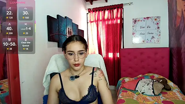 miley blue  online show from February 2026 07:14:02 PM