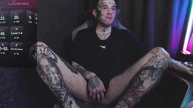 Snapshot of lonelycrystal chatting on January 2025 11:30:01 PM lonelycrystal online show from January 2025 11:30:01 PM