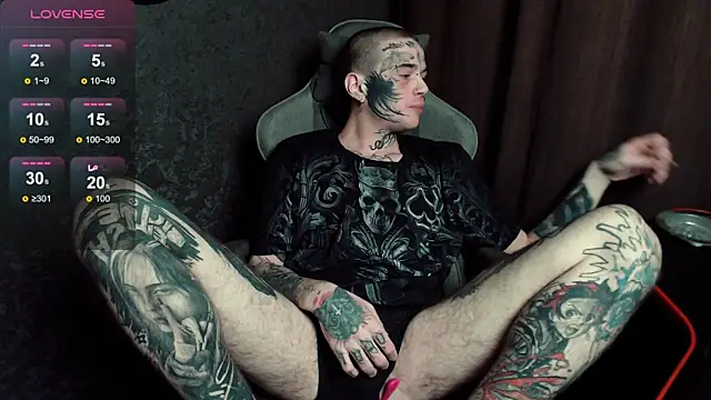 Snapshot of lonelycrystal chatting on October 2025 08:42:01 PM lonelycrystal online show from October 2025 08:42:01 PM