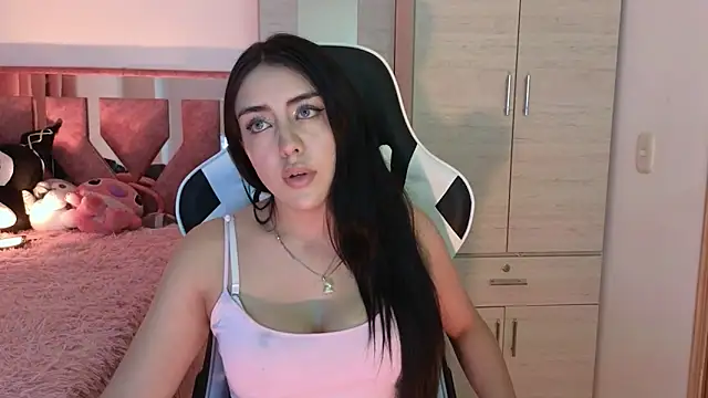 Snapshot of Angel_lusst chatting on December 2024 05:33:02 AM Angel lusst online show from December 2024 05:33:02 AM