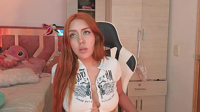 Snapshot of Angel_lusst chatting on January 2025 06:46:01 AM Angel lusst online show from January 2025 06:46:01 AM