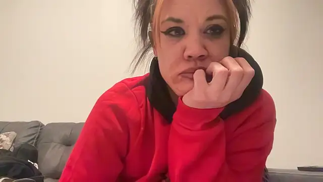 Snapshot of RavenRayyy chatting on November 2025 06:41:01 AM RavenRayyy online show from November 2025 06:41:01 AM