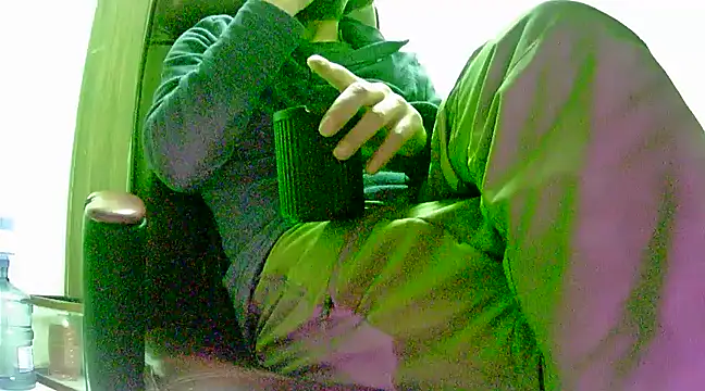 Snapshot of hardbigcock16 chatting on February 2025 12:17:01 PM hardbigcock16 online show from February 2025 12:17:01 PM