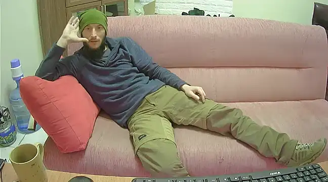 Snapshot of hardbigcock16 chatting on February 2025 09:15:01 AM hardbigcock16 online show from February 2025 09:15:01 AM