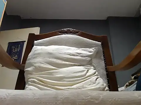 hardbigcock16 online show from February 2026 07:35:02 PM