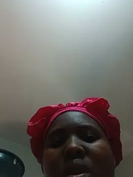 queenxdede online show from June 2026 05:58:02 PM