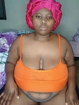 queenxdede online show from May 2026 03:59:01 AM