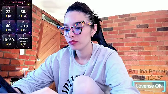 paulinabarnett- online show from December 2025 03:00:02 AM