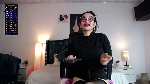 paulinabarnett- online show from February 2025 12:32:01 PM