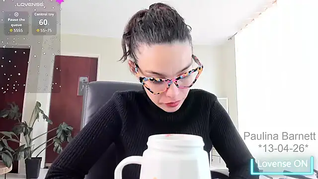 paulinabarnett- online show from April 2026 03:05:01 PM