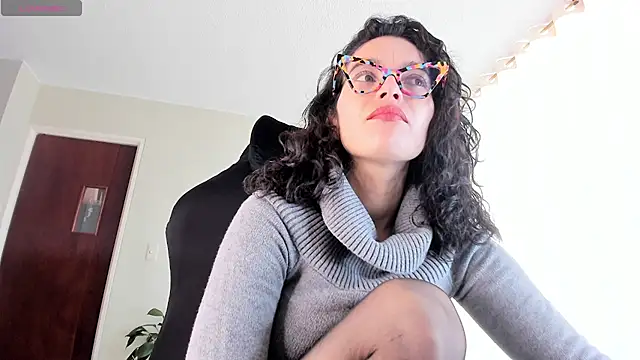 paulinabarnett- online show from July 2026 03:48:01 PM