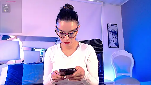 paulinabarnett- online show from March 2025 12:06:01 PM