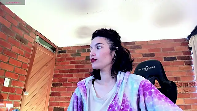 paulinabarnett- online show from January 2026 04:25:01 PM