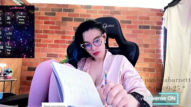 paulinabarnett- online show from September 2025 02:16:01 PM