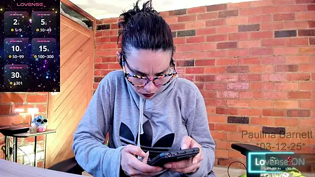 paulinabarnett- online show from December 2025 04:55:01 AM