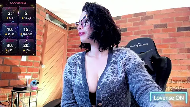 paulinabarnett- online show from December 2025 05:02:02 AM