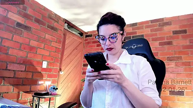 paulinabarnett- online show from January 2026 04:14:01 PM