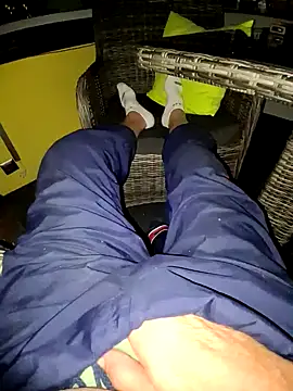 schlonzi81 online show from September 2025 08:03:02 PM