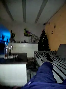 schlonzi81 online show from December 2025 09:42:02 PM