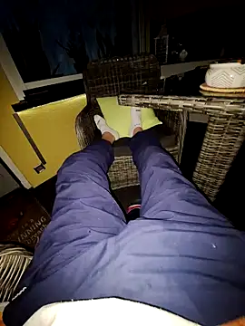 schlonzi81 online show from September 2025 08:38:01 PM