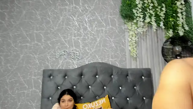 JustiinJazmin online show from February 2025 08:12:01 PM