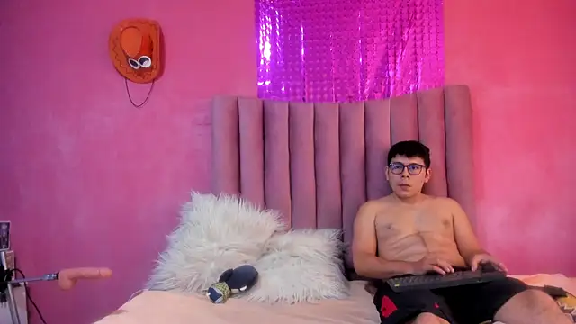 JustiinJazmin online show from September 2025 10:15:02 PM