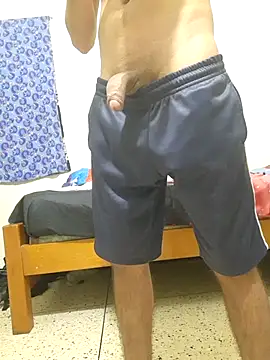 alejopitudo10 online show from February 2026 06:26:01 AM