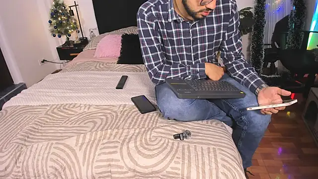 -soulmate-s online show from December 2025 01:35:02 PM