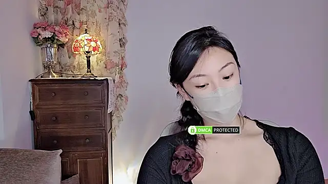 Snapshot of L-Moonlight chatting on December 2024 04:22:02 PM L-Moonlight online show from December 2024 04:22:02 PM