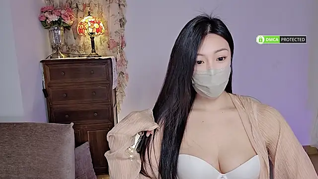 Snapshot of L-Moonlight chatting on December 2024 05:59:02 PM L-Moonlight online show from December 2024 05:59:02 PM