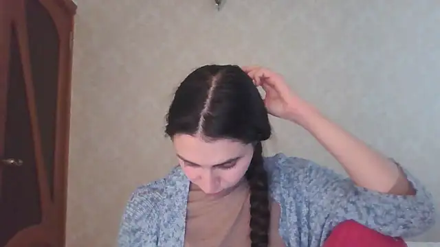 Snapshot of Kashtanka_ chatting on April 2026 07:48:01 AM Kashtanka online show from April 2026 07:48:01 AM