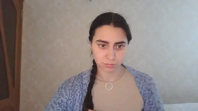 Snapshot of Kashtanka_ chatting on May 2026 08:07:02 AM Kashtanka online show from May 2026 08:07:02 AM