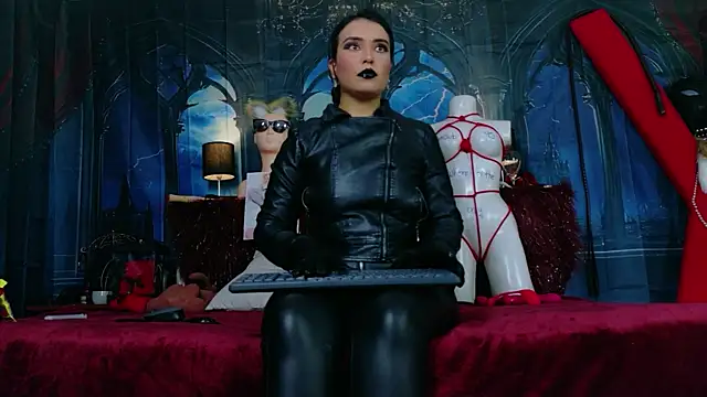 MeliizaQueen online show from April 2026 01:45:01 PM