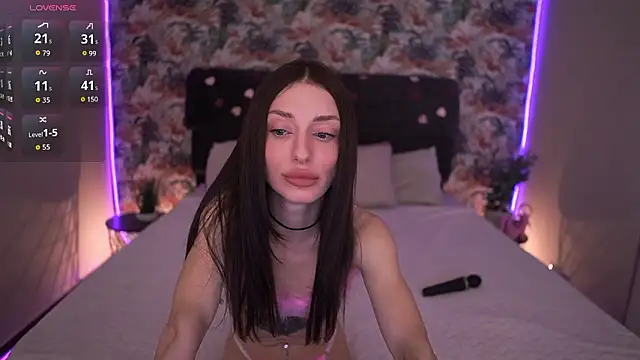 Alice Arwen online show from February 2026 07:41:02 AM