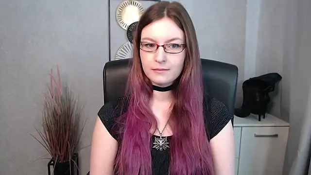 emmaxDelight online show from March 2025 10:46:01 AM