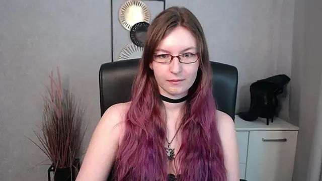 emmaxDelight online show from March 2025 06:40:02 AM