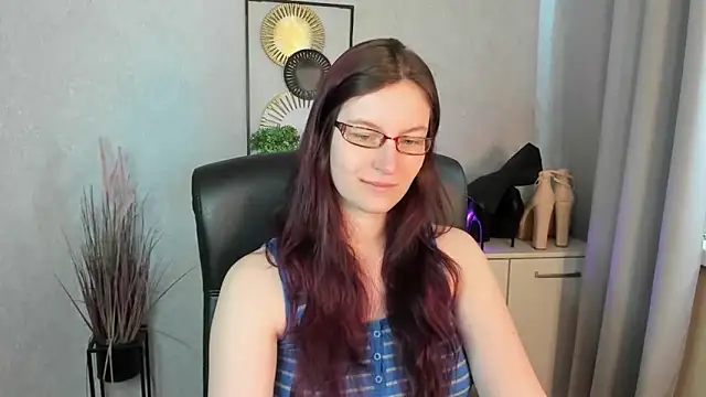 Snapshot of emmaxDelight chatting on June 2026 05:29:02 AM emmaxDelight online show from June 2026 05:29:02 AM