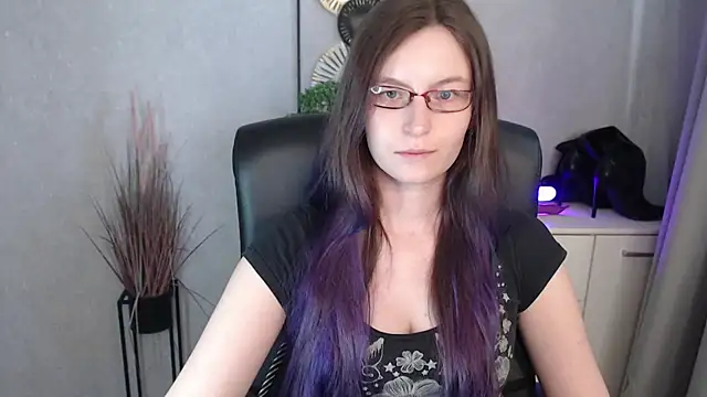 Snapshot of emmaxDelight chatting on November 2025 01:15:02 PM emmaxDelight online show from November 2025 01:15:02 PM