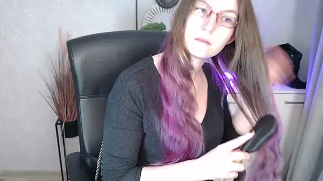 Snapshot of emmaxDelight chatting on October 2025 06:34:01 AM emmaxDelight online show from October 2025 06:34:01 AM