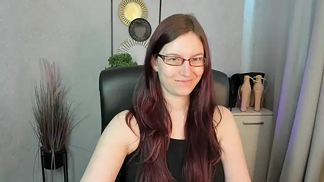 Snapshot of emmaxDelight chatting on June 2026 06:55:02 AM emmaxDelight online show from June 2026 06:55:02 AM