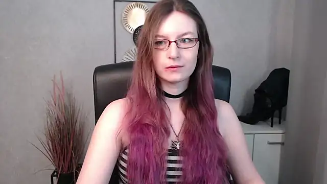 emmaxDelight online show from March 2025 07:36:01 AM