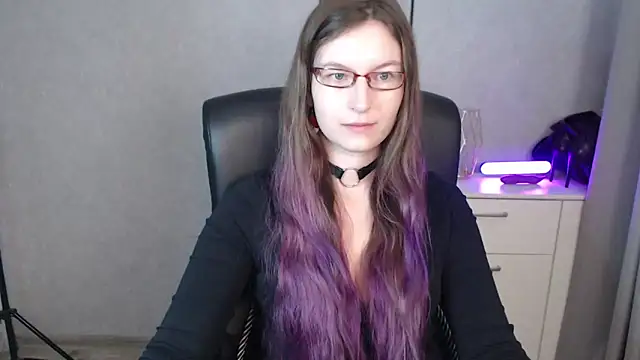 Snapshot of emmaxDelight chatting on October 2025 06:36:01 AM emmaxDelight online show from October 2025 06:36:01 AM