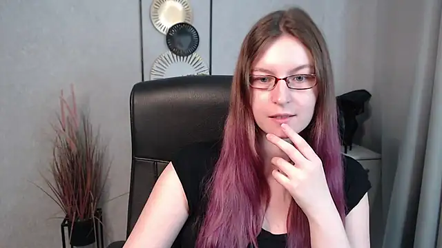 emmaxDelight online show from March 2025 10:33:02 AM
