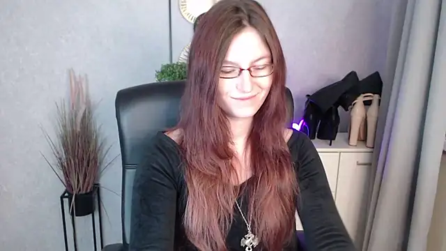 Snapshot of emmaxDelight chatting on February 2026 06:25:02 AM emmaxDelight online show from February 2026 06:25:02 AM