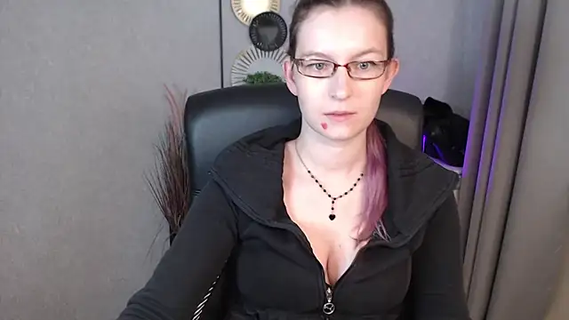 emmaxDelight online show from October 2025 05:23:01 AM